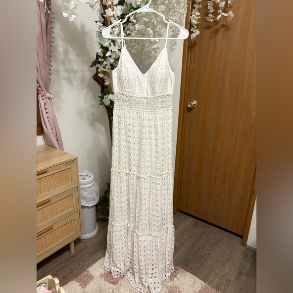 Lilly Pulitzer White Lace Maxi Dress - Picture 2 of 8